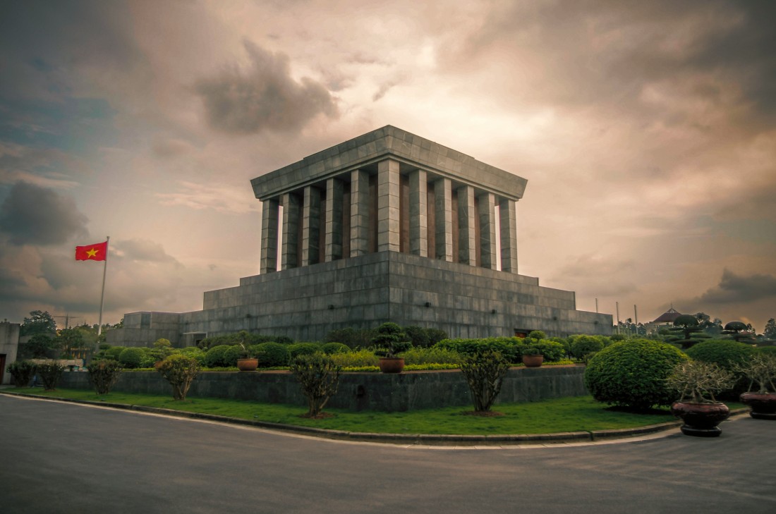 ho chi minh complex hanoi vietnam tour nepal