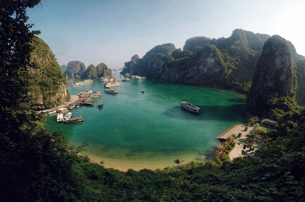 sung sot cave halong bay vietnam tour from nepal